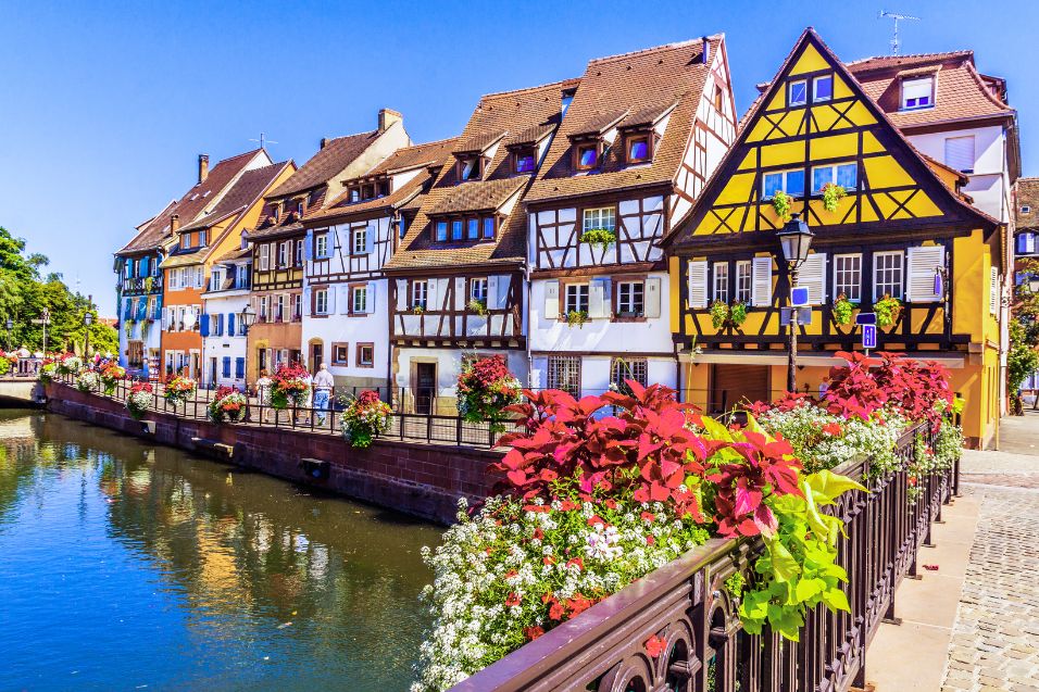 Maisons village touristique est de la France
